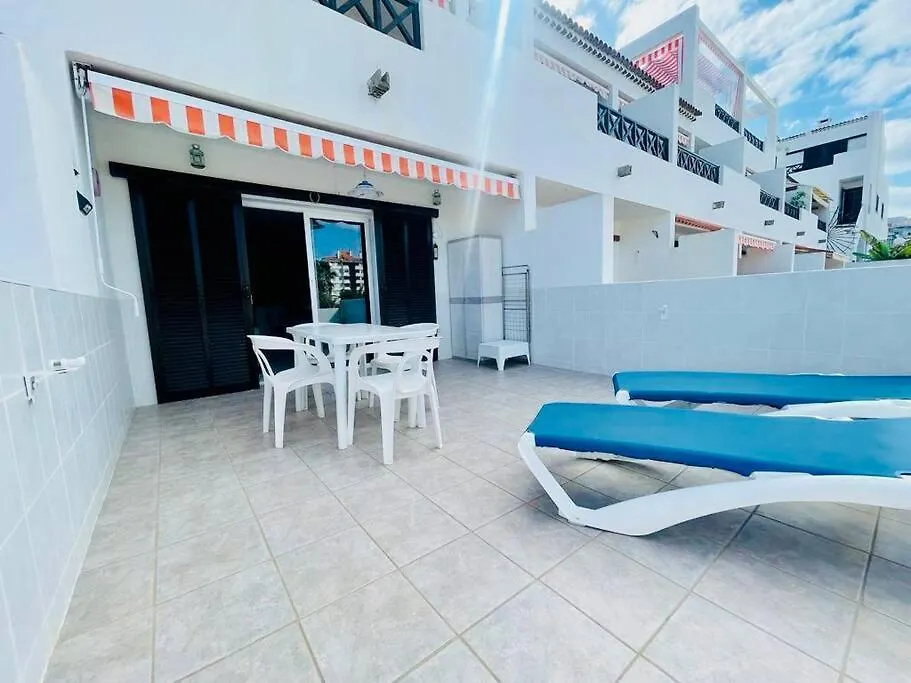 Comfy Home With Large Terrace Five Minutes From Ocean 로스크리스티아노스 아파트