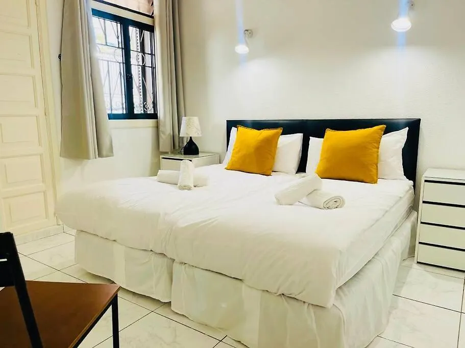 Comfy Home With Large Terrace Five Minutes From Ocean 로스크리스티아노스 스페인