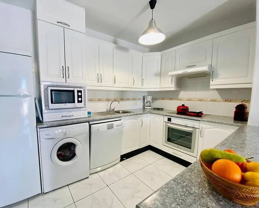 아파트 Comfy Home With Large Terrace Five Minutes From Ocean 로스크리스티아노스