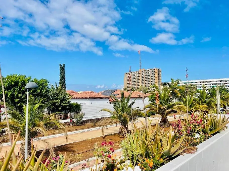 Comfy Home With Large Terrace Five Minutes From Ocean Los Cristianos  Los Cristianos (Tenerife)